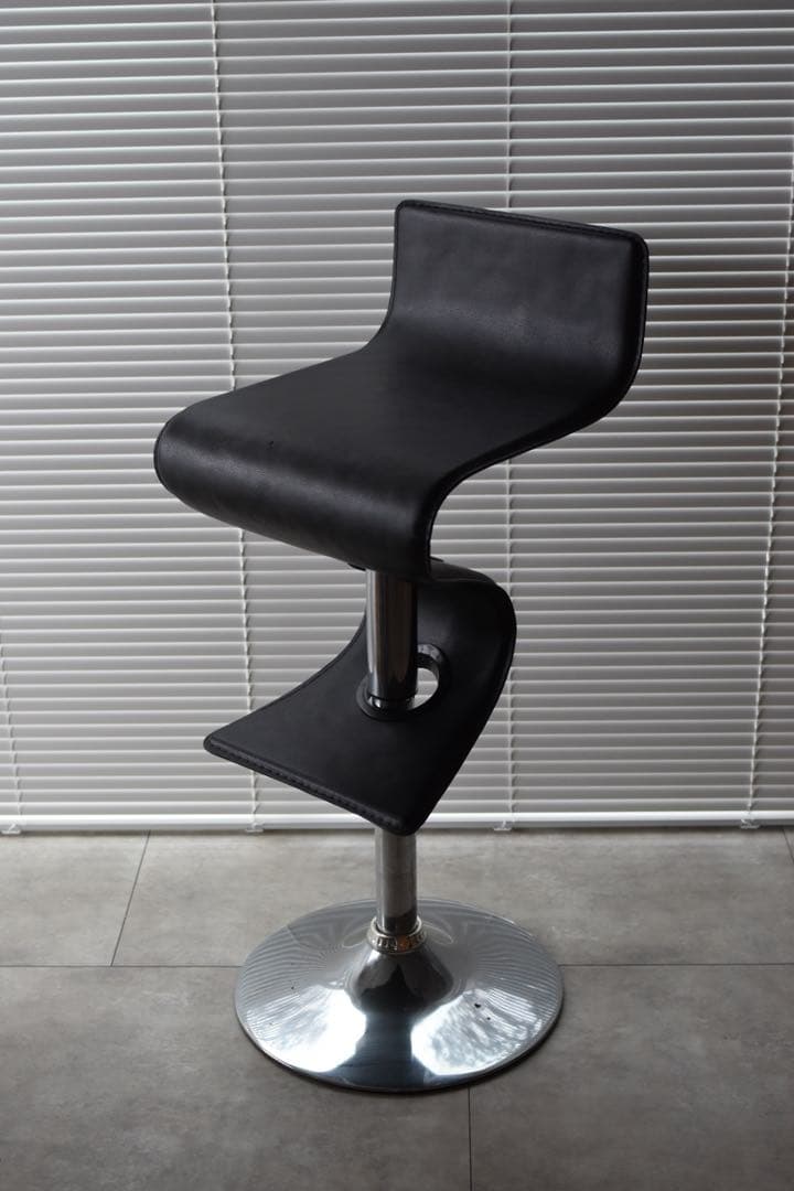 レザースツール　スツール　昇降式　ビンテージ家具　ポストモダン