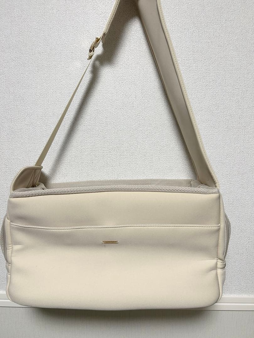 moncheri ネオプレンスリングバッグ クッション付き