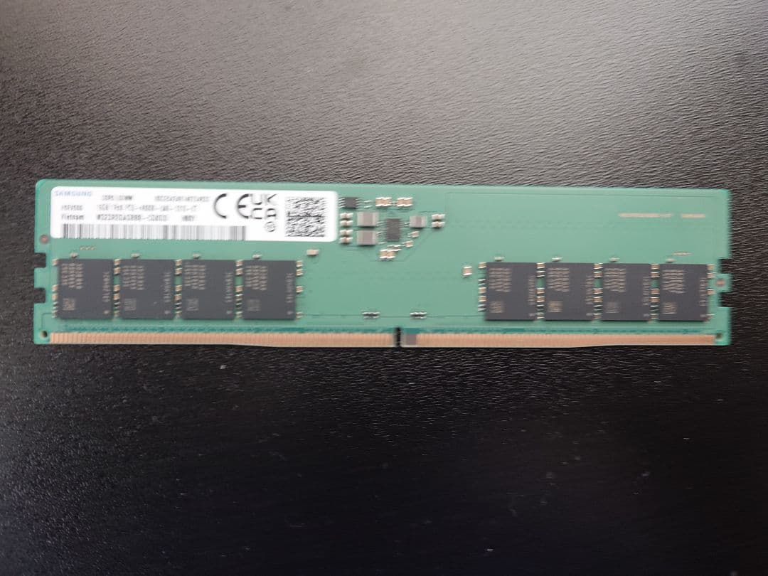 Samsung 16GB DDR5-4800 UDIMM メモリ