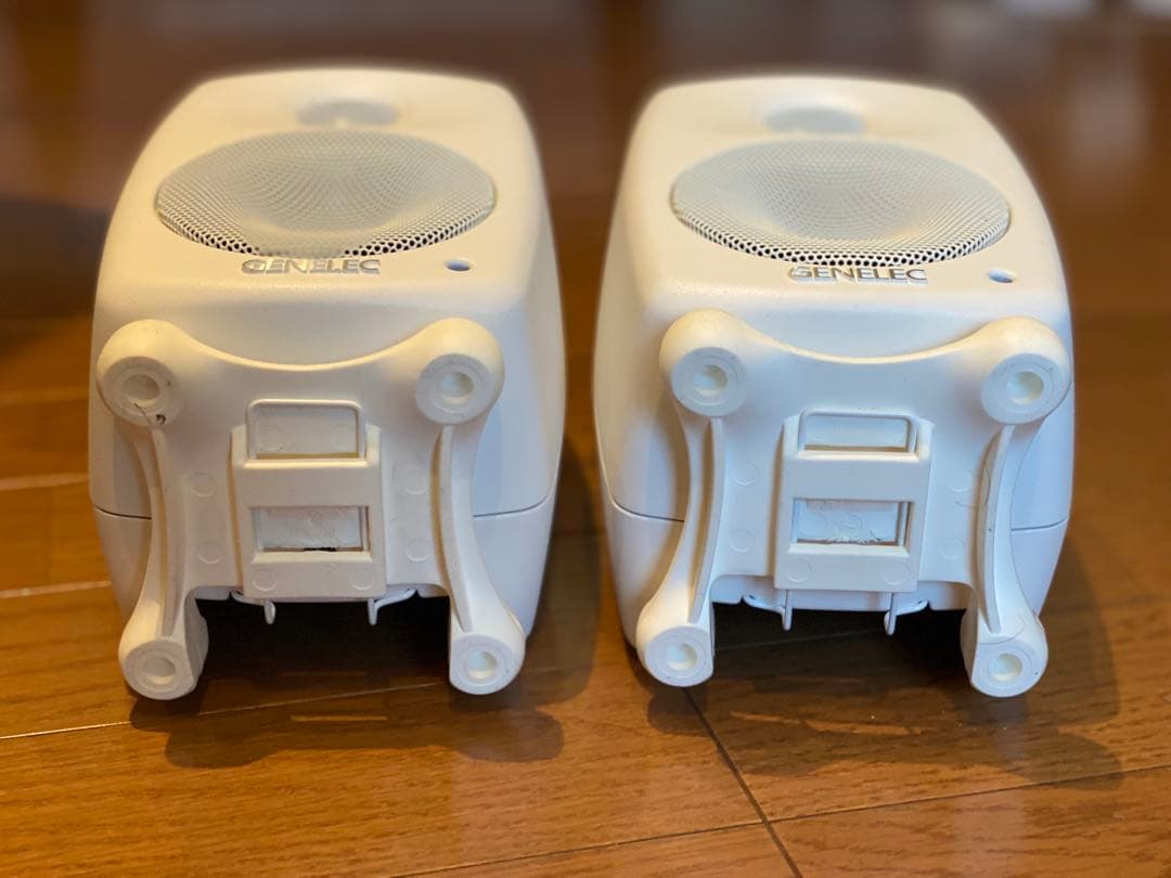 GENELEC G One ホワイト アクティブスピーカー　中古美品