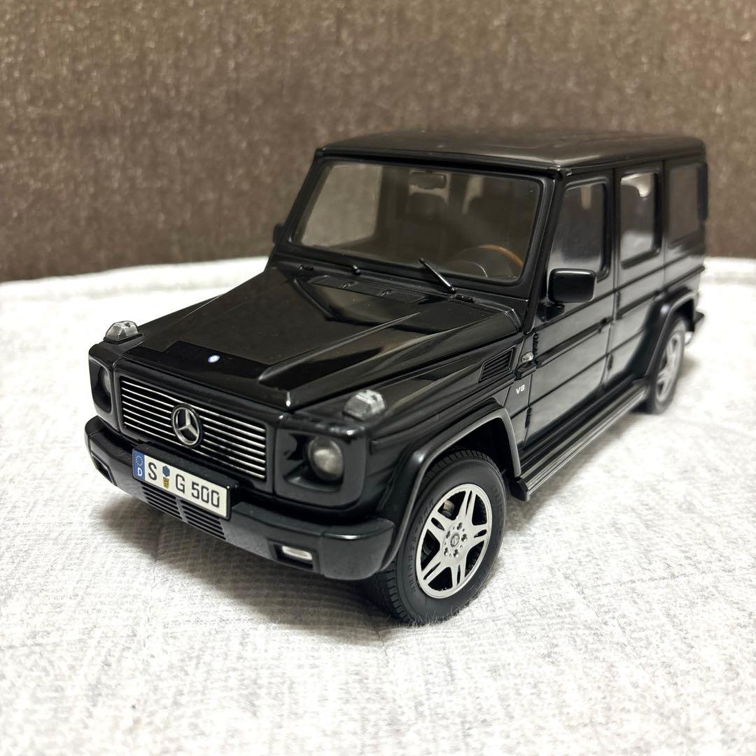 希少　AUTOart Mercedes Benz G500 ゲレンデ　1/18
