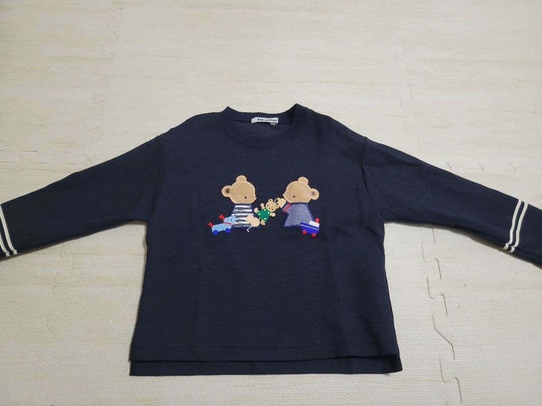 ファミリア　familiar　トレーナー　現行　100 刺繍　紺色