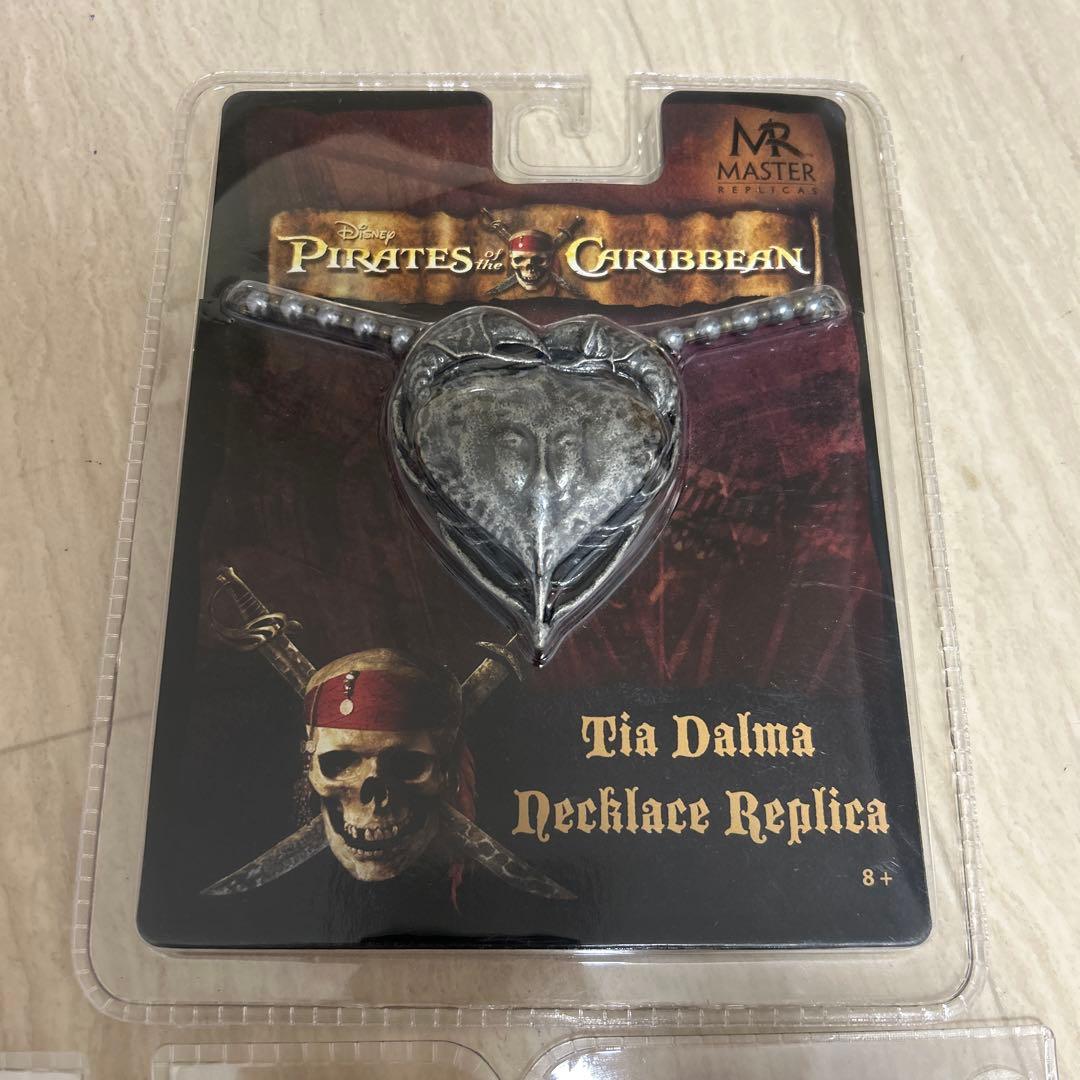 パイレーツオブカリビアン　レプリカ　3点セット！ネックレス　髪飾り　ペンダント