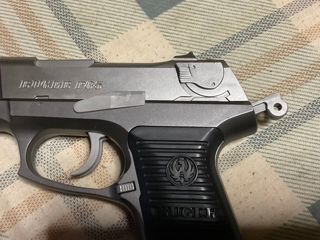 ルガーP85。東京マルイ　プラスチック製エアガン。銃口ゴム付き／【付属品欠品】