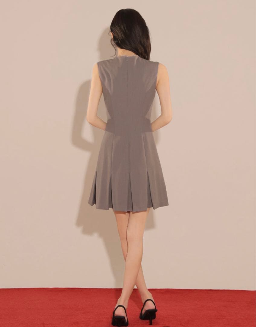 キャバ嬢ドレス　プリーツスカートミニドレス