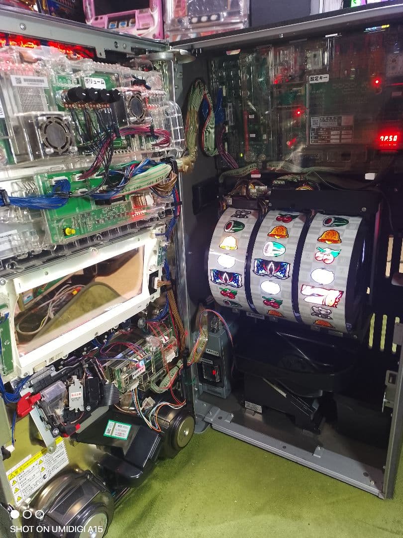 TIGER&BUNNY　不要機付き　パチスロ　実機　タイバニ　美品