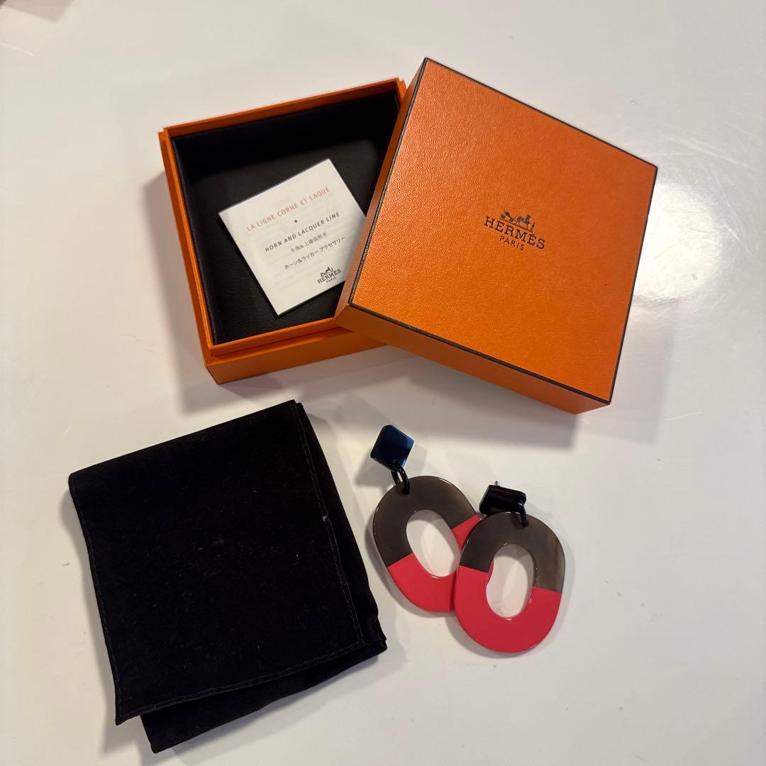 HERMES バッファローホーンピアス　ブラウン/ピンク