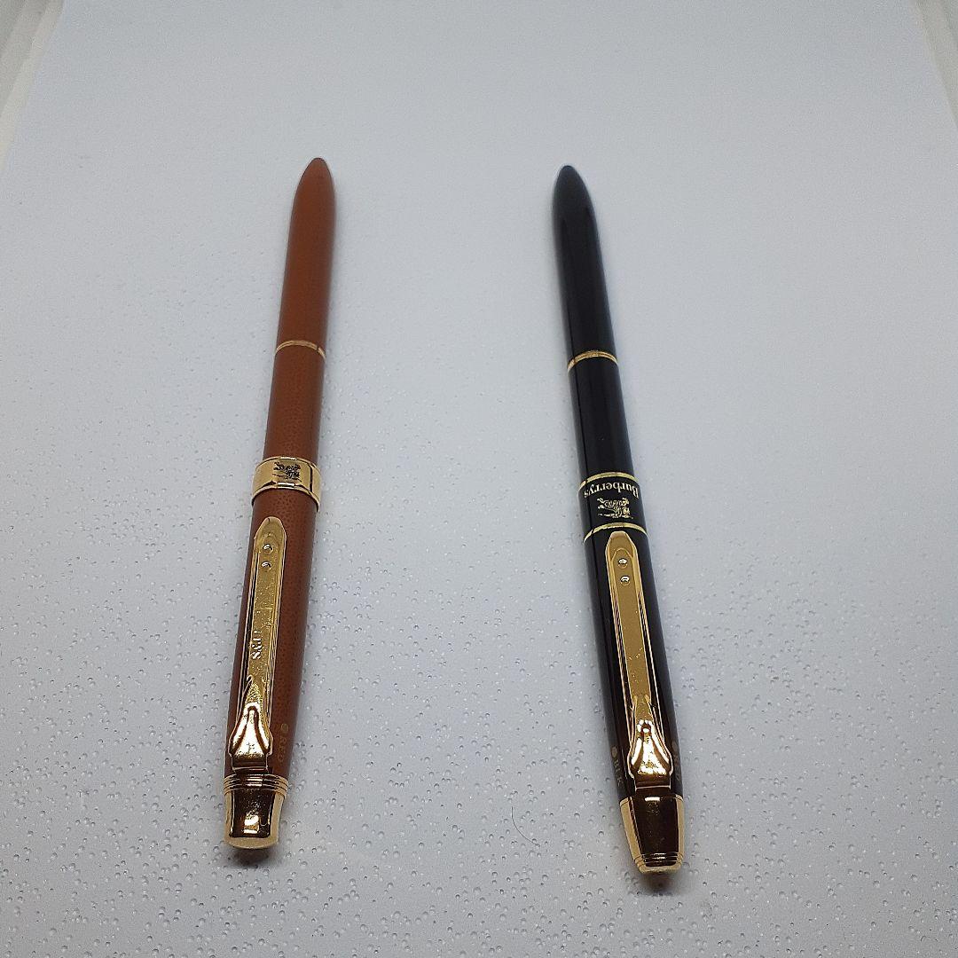BURBERRY 多機能ペンセット 黒と茶色 2本