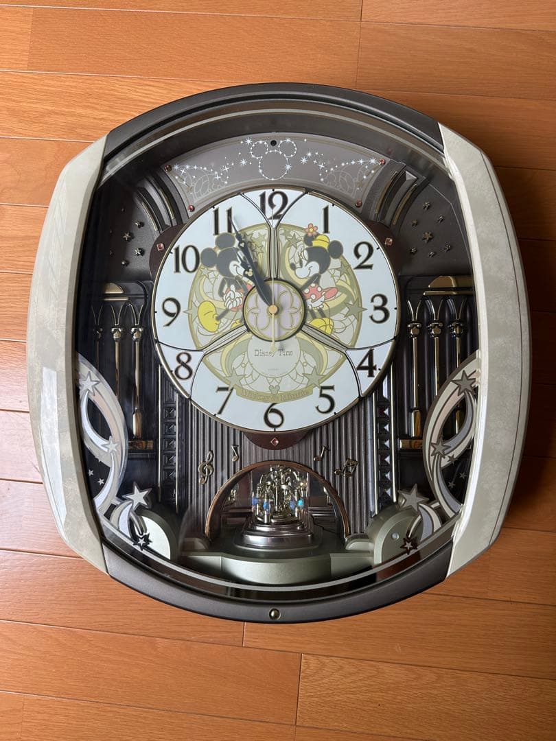 SEIKO FW563A ディズニー　ミッキー　ミニー　電波時計