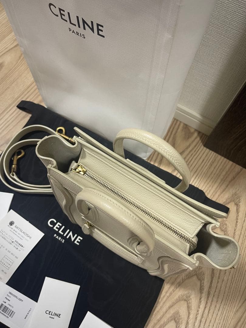 美品！！　CELINE ホワイト ラゲージナノ 189243DRU セリーヌ