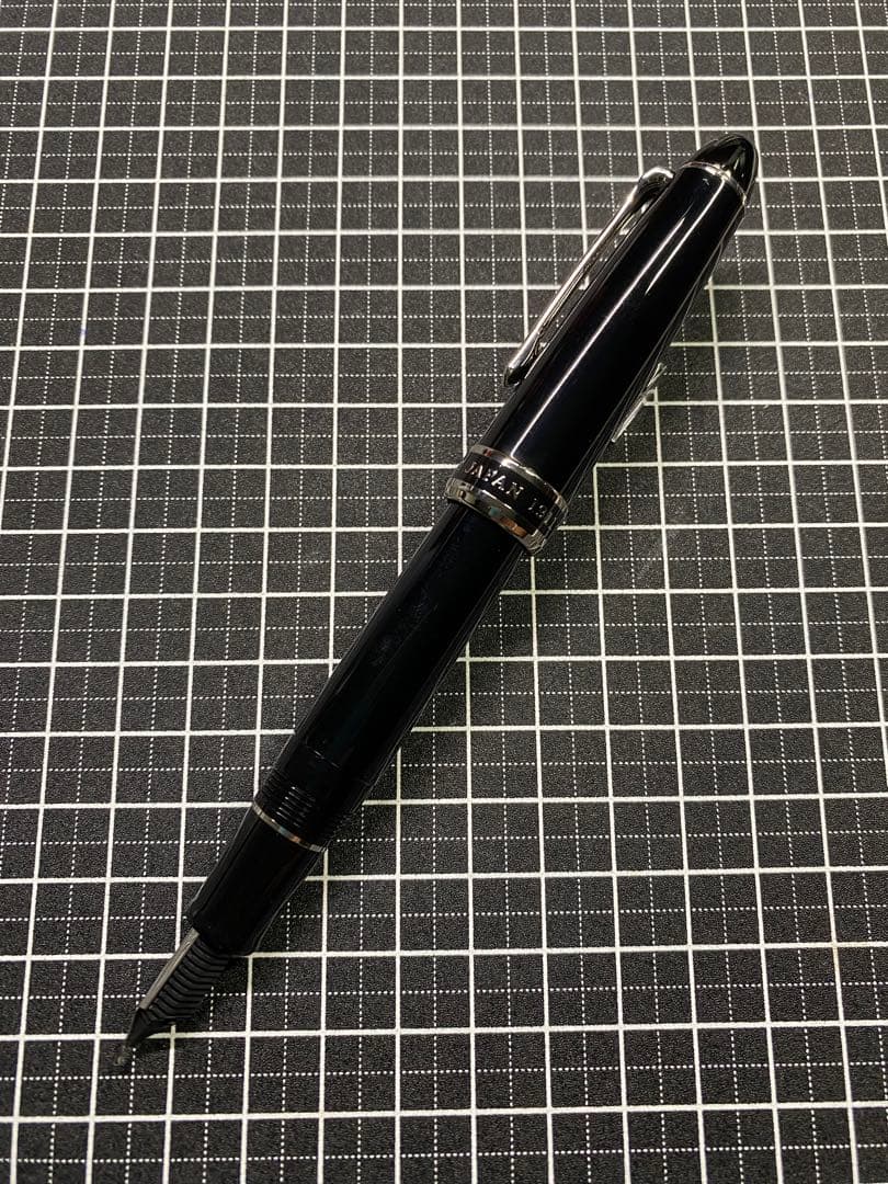 SAILOR 長刀研ぎ シルバートリム　万年筆　字幅NM