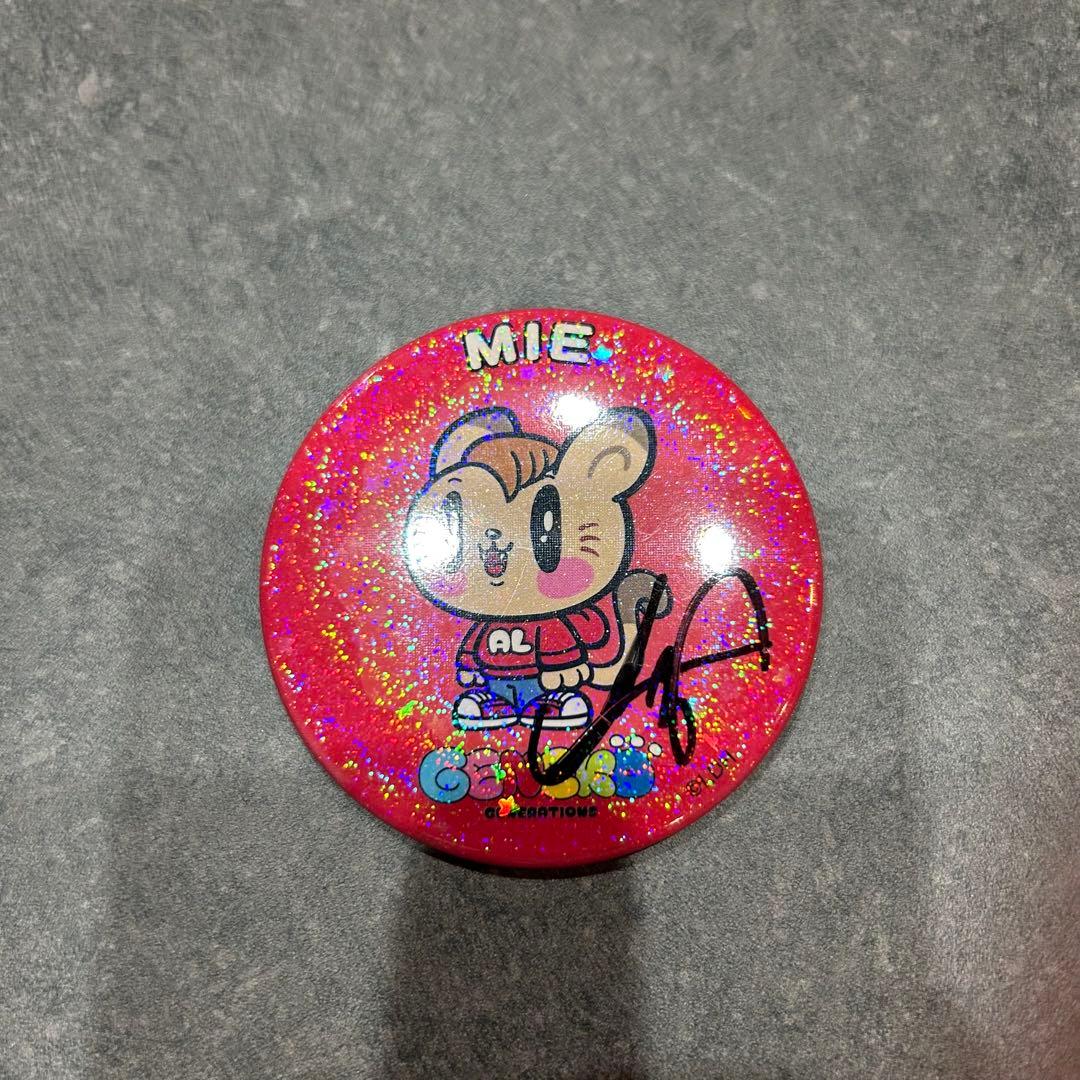 ジェ猫　ジェ猫缶バッチ　MIE サイン入り 缶バッジ