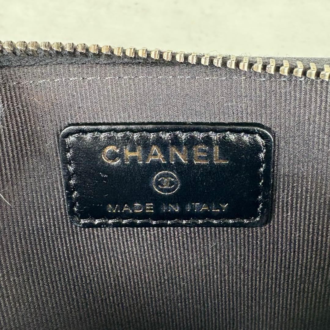 CHANEL キャビアスキン　マトラッセ　ケース　フラグメントケース
