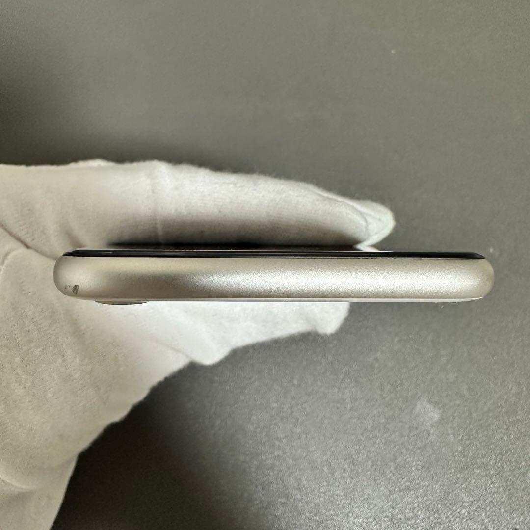 iPhone SE3 第3世代 128GB SIMフリー バッテリー100%白