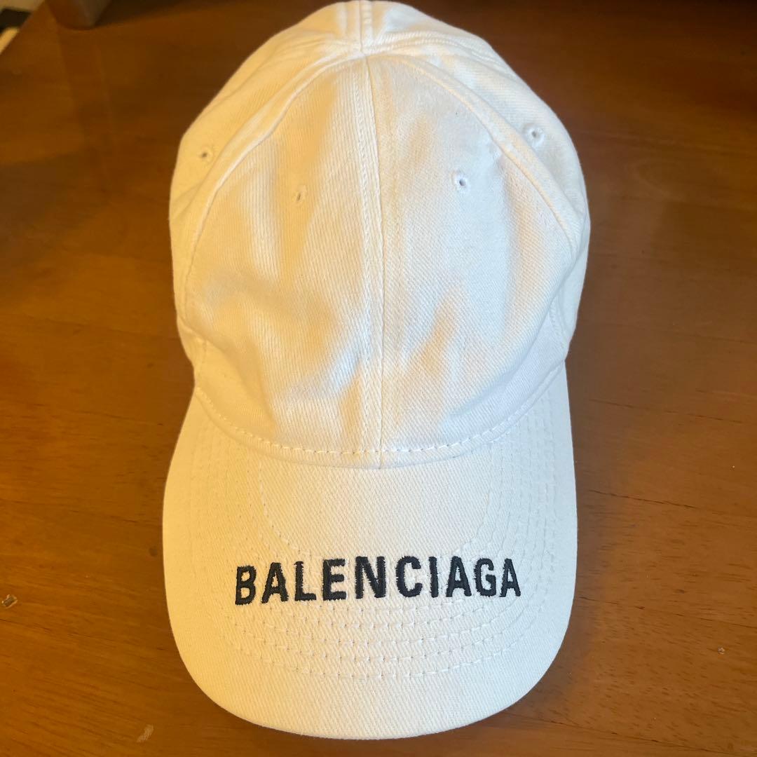 BALENCIAGA ホワイト ベースボールキャップ　バレンシアガ