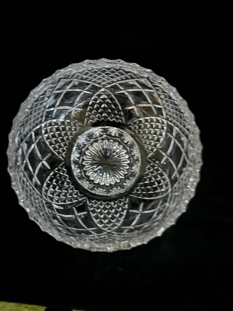 [美品]クリスタルガラス 蓋付きボウル カットデザイン