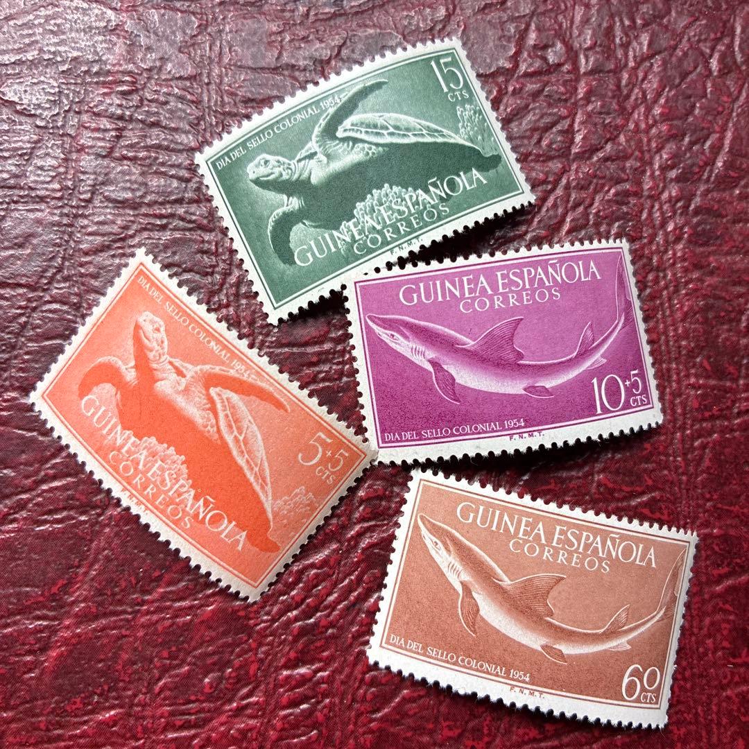 76373セール現品限　外国切手　西領ギニア発行カメ他4種揃サメ