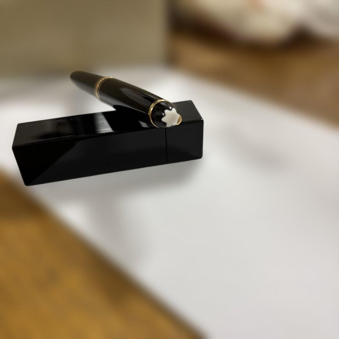 モンブランマイスターシュテュック ボールペン黒色