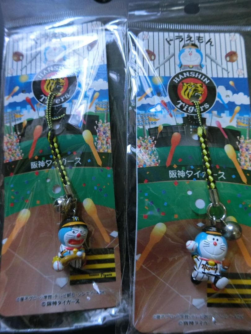 どこでもドラえもん ストラップ＆キーホルダー　20個セット