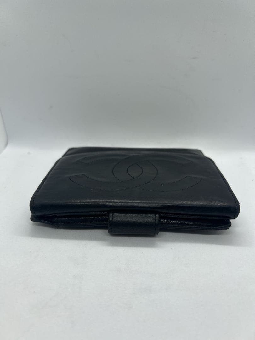 CHANEL　シャネル　二つ折り財布　ココマーク　ラムスキン/604
