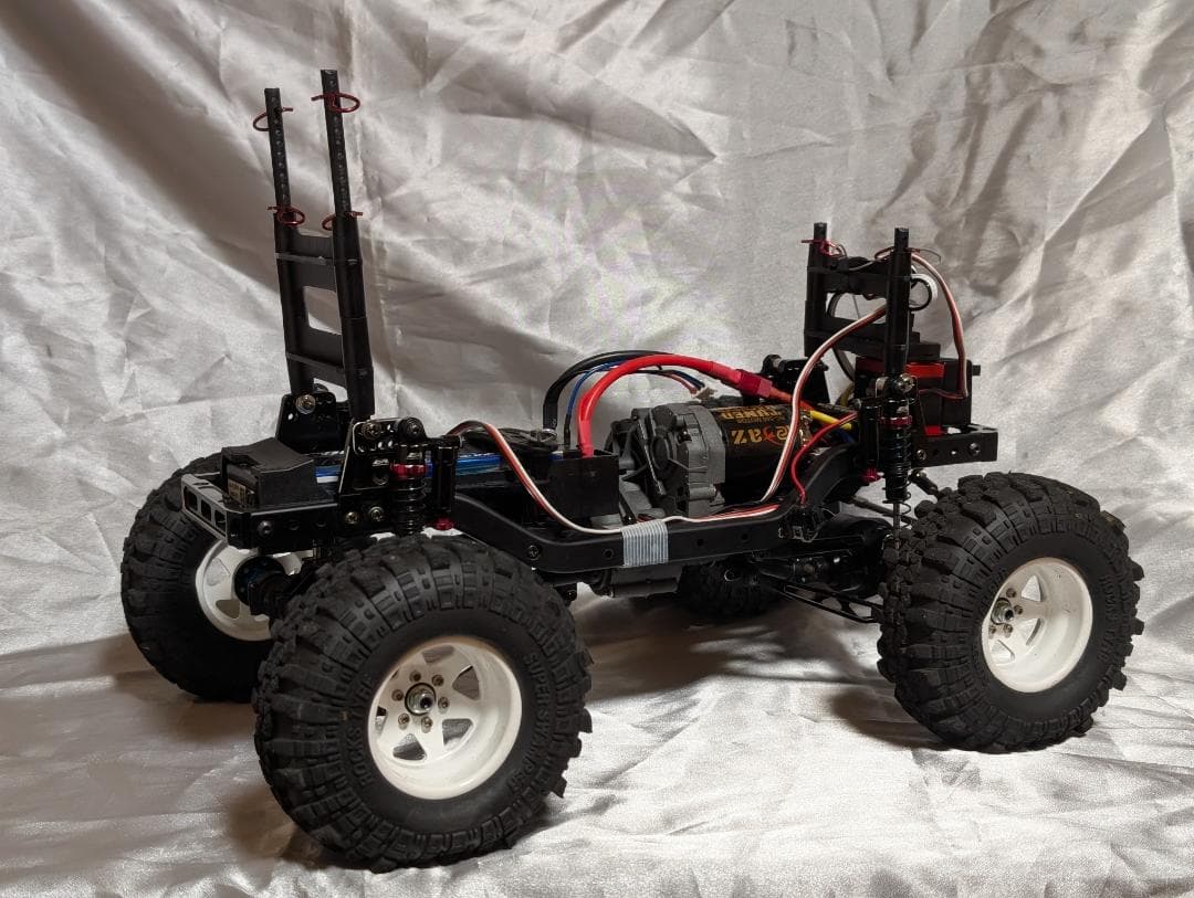 ★釣り好き親玉 タミヤフォード バハ ブロンコ CC-02シャーシ改