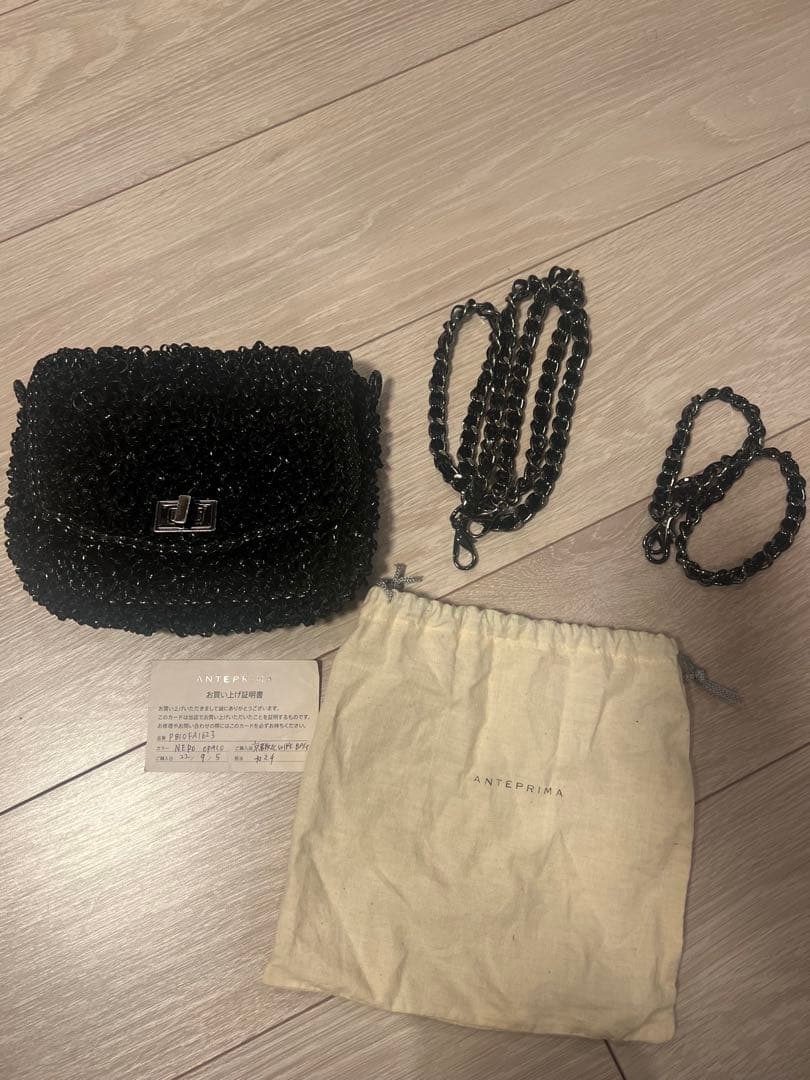 アンテプリマ　ショルダーバッグ　ブラック