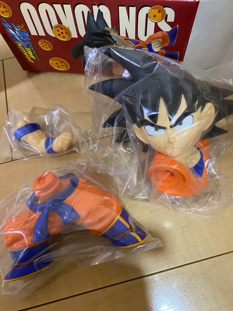 DX組立式ソフビフィギュアサイヤ人来襲編　孫悟空ベジータスーパーサイヤ人