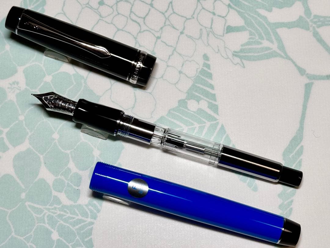 【美品】 PILOT 万年筆 カスタムヘリテイジ91 限定色 ブルー 細字 F