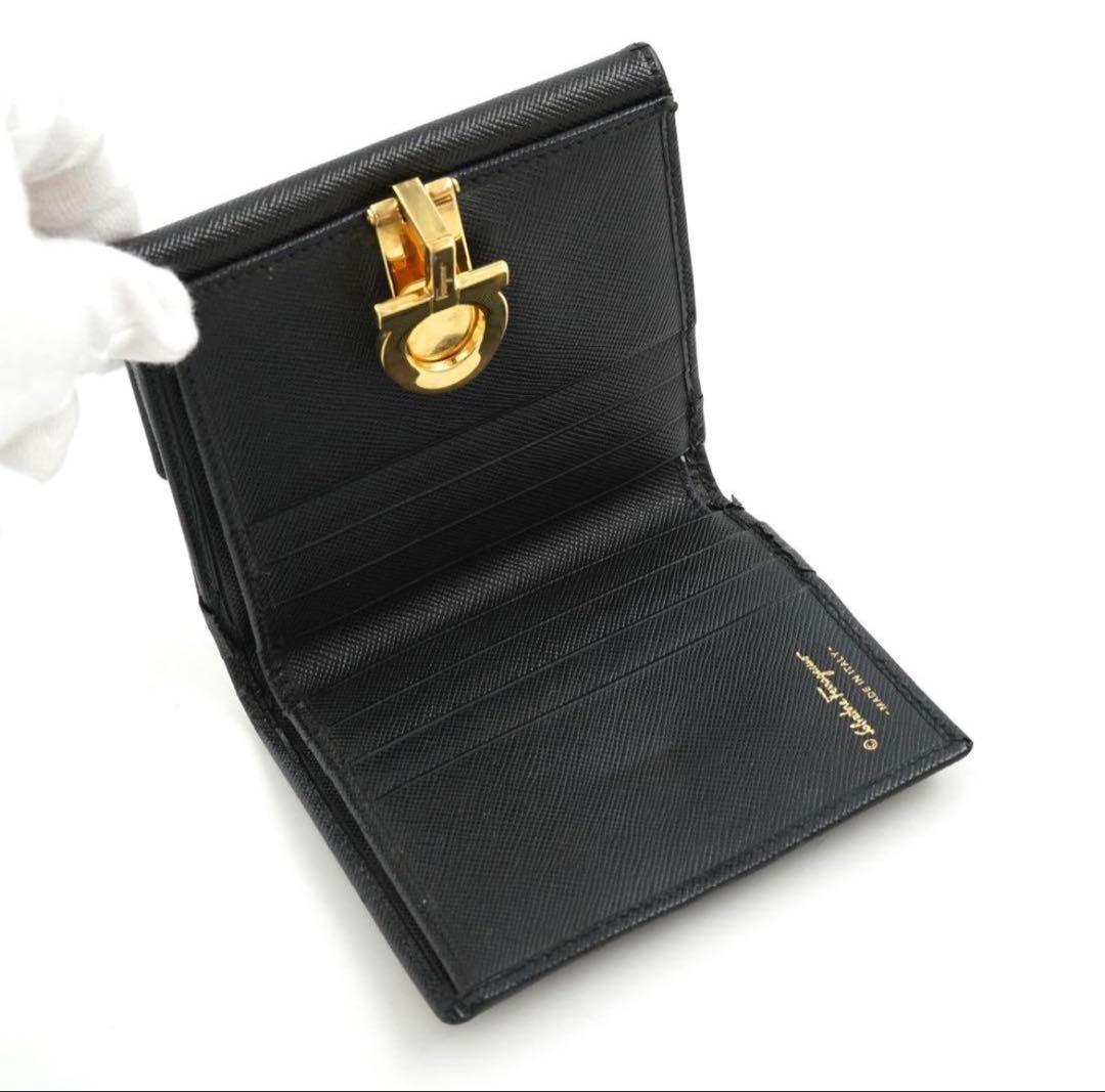 ✨未使用展示品✨　Ferragamo ミニ財布　ガンチーニクロジャー　二つ折り
