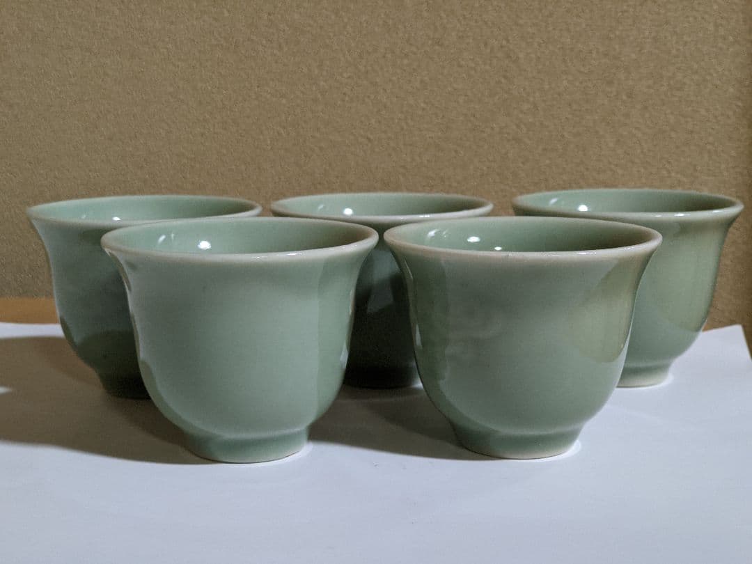 ⭐️中国古陶磁 古玩 古美術品 青磁 霊芝紋様 茶器 茶碗 景徳鎮 骨董品