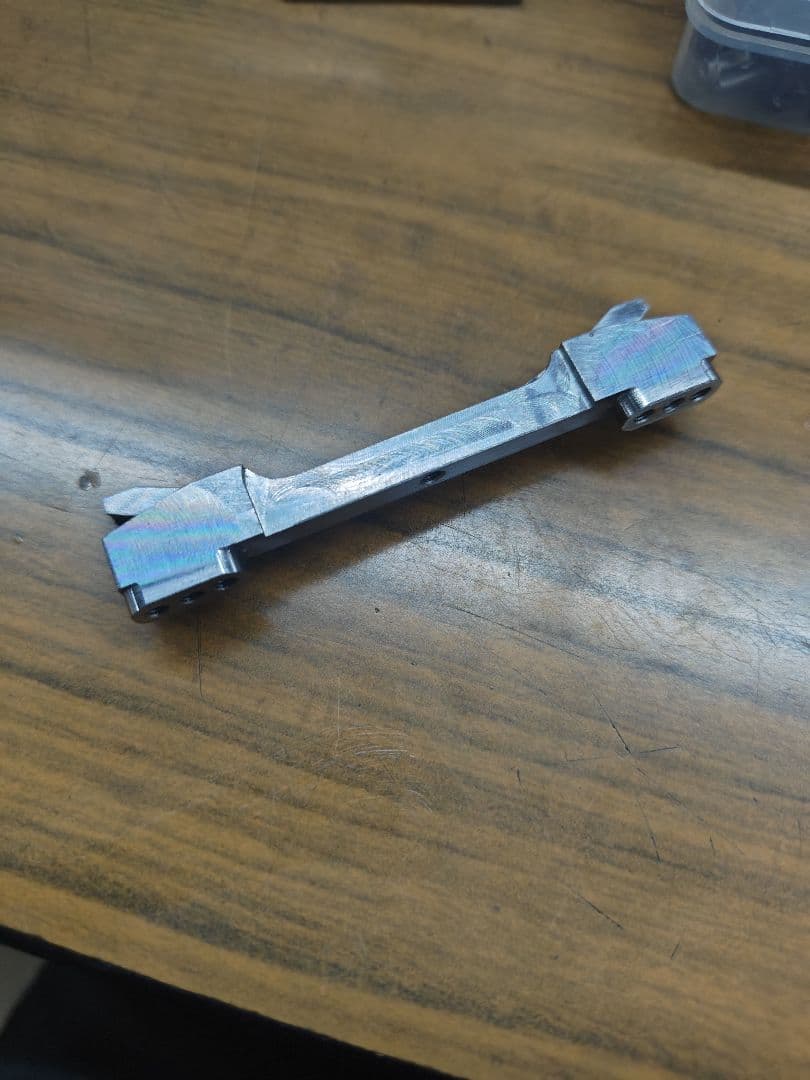 スチール製湾曲スライドラック