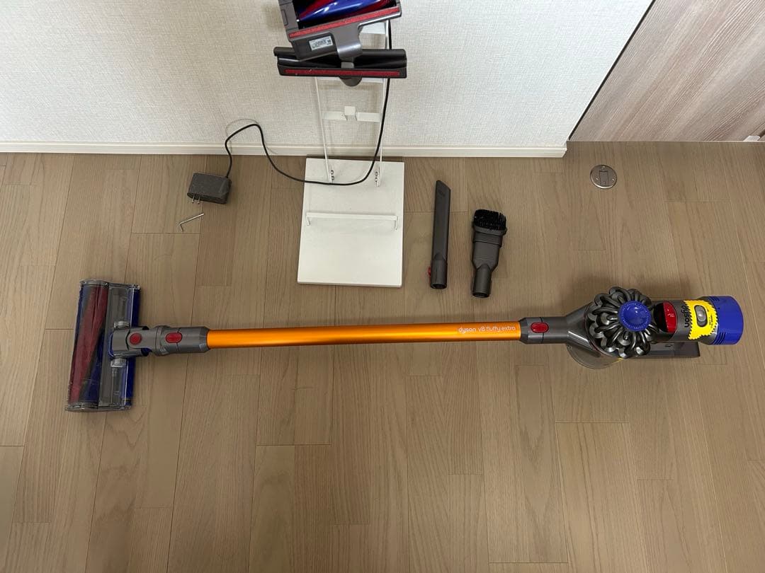 Dyson V8 Fluffy Extra サイクロン式 コードレス 掃除機