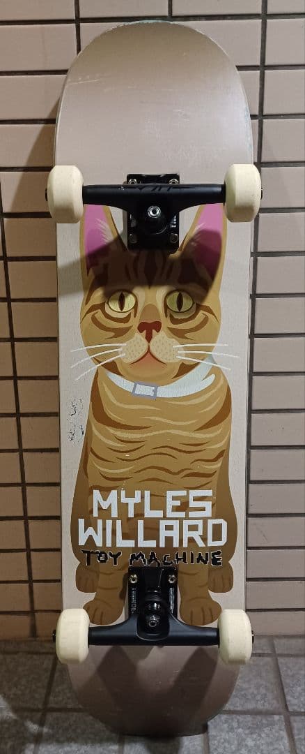 トイマシーン　コンプリート　スケートボード　デッキ　トラック　ウィール