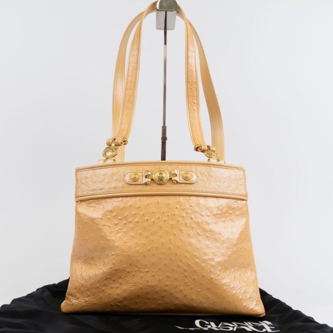 美品　ヴェルサーチ サンバースト オーストリッチ レザー ベージュ