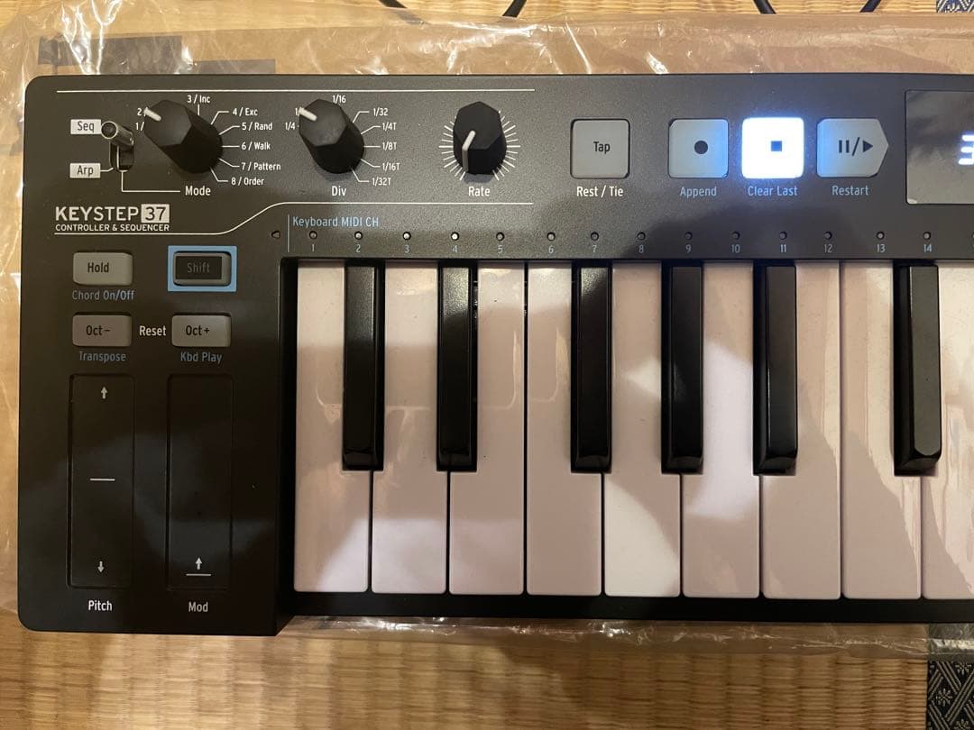 ARTURIA KEYSTEP 37 BLACK EDITION 限定品