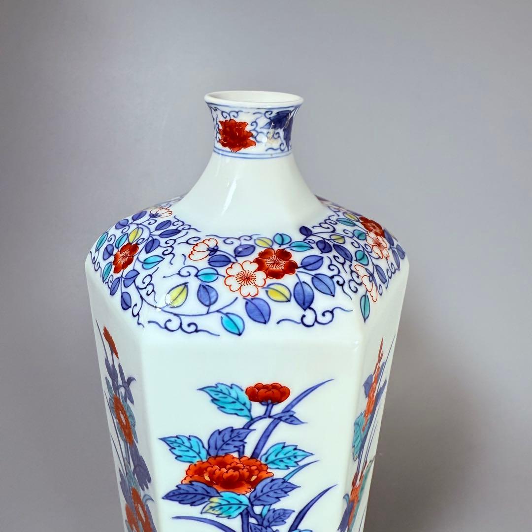 名工　十二代今泉今右衛門　「色鍋島花文様花器」　二重共箱　六角形　名品