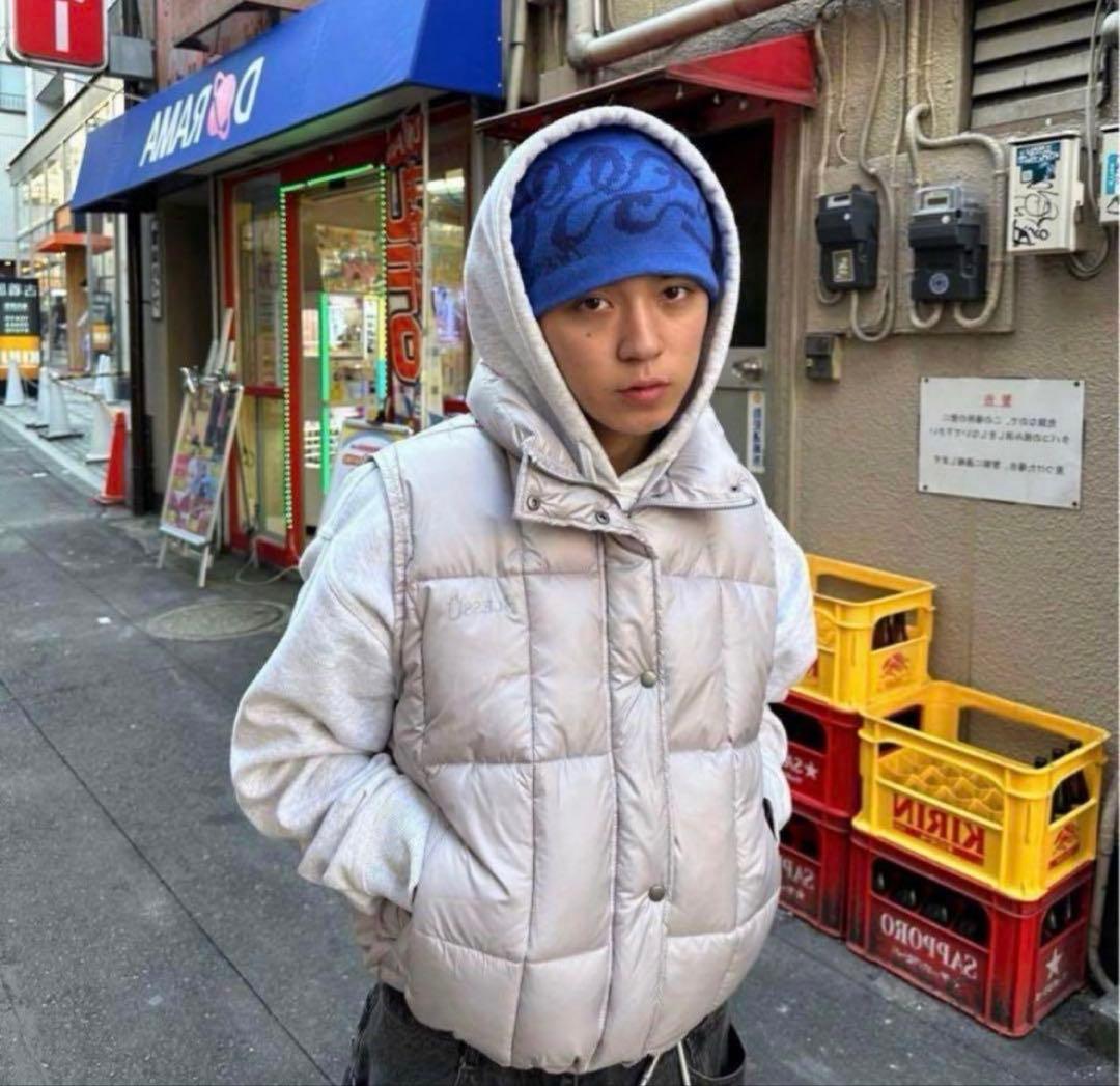BLESS U ブレスユー ダウンベスト かつき着用