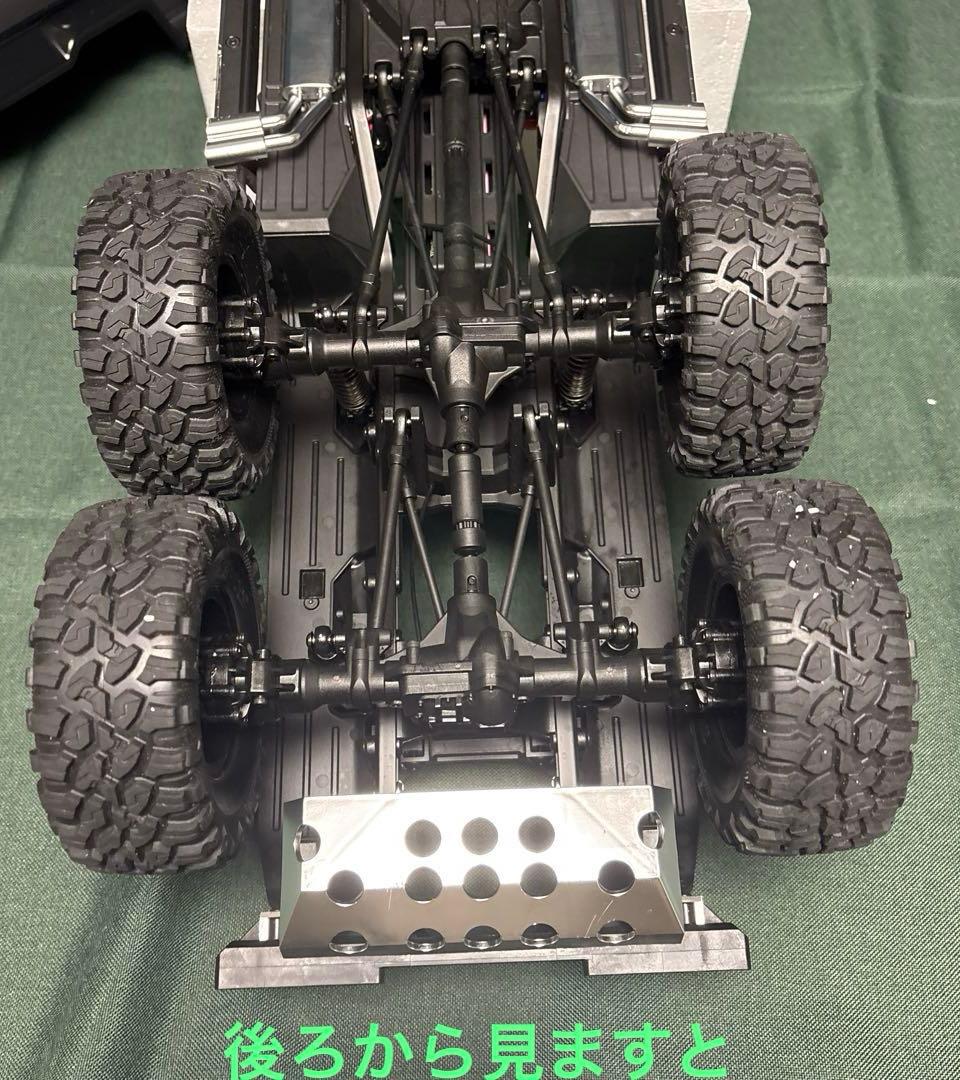 月半です トラクサス TRX6 ベンツ G63 クローラーTRX4