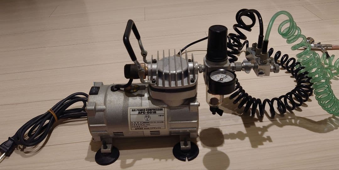 エアテックス　コンプレッサー APC-001R　 エアブラシ4本セット