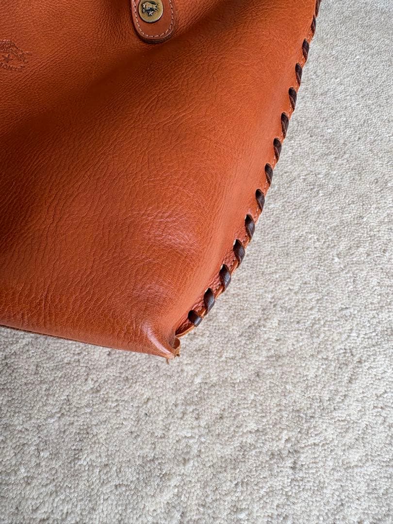 イルビゾンテ　レザーバッグ