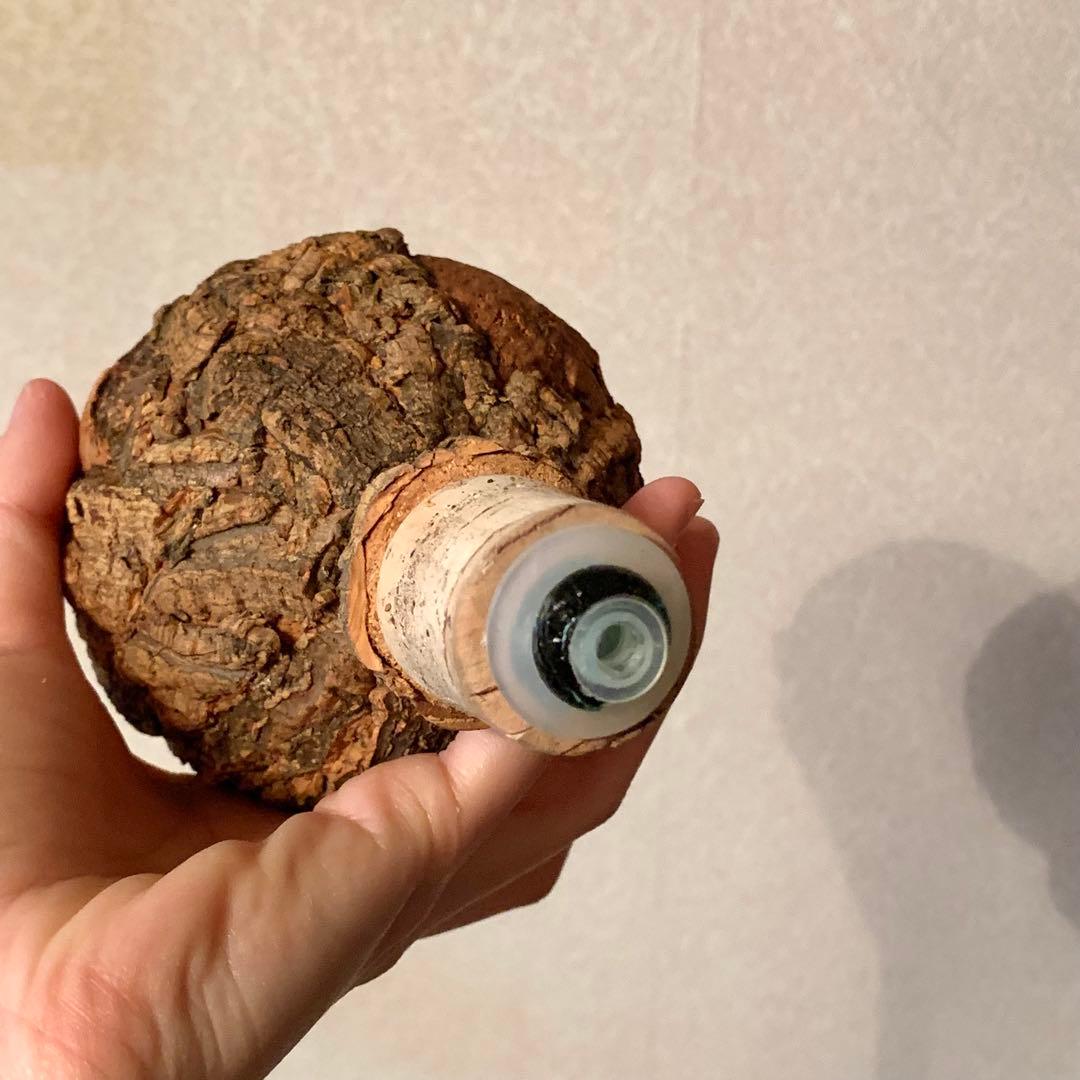 樹皮コルクで覆われたガラス瓶(スクエア)