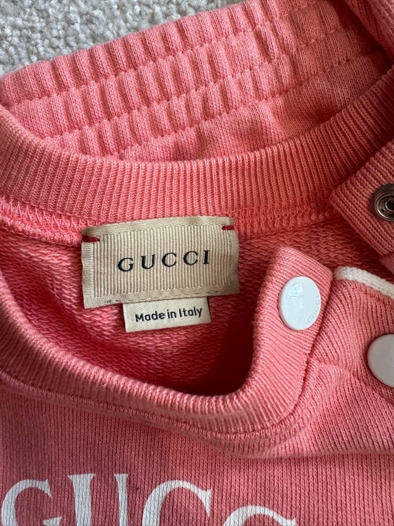 GUCCI ピンク スウェットセット