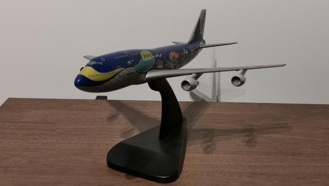 マリンジャンボ 747-400D ANA 【木造模型】　スケール 1/200