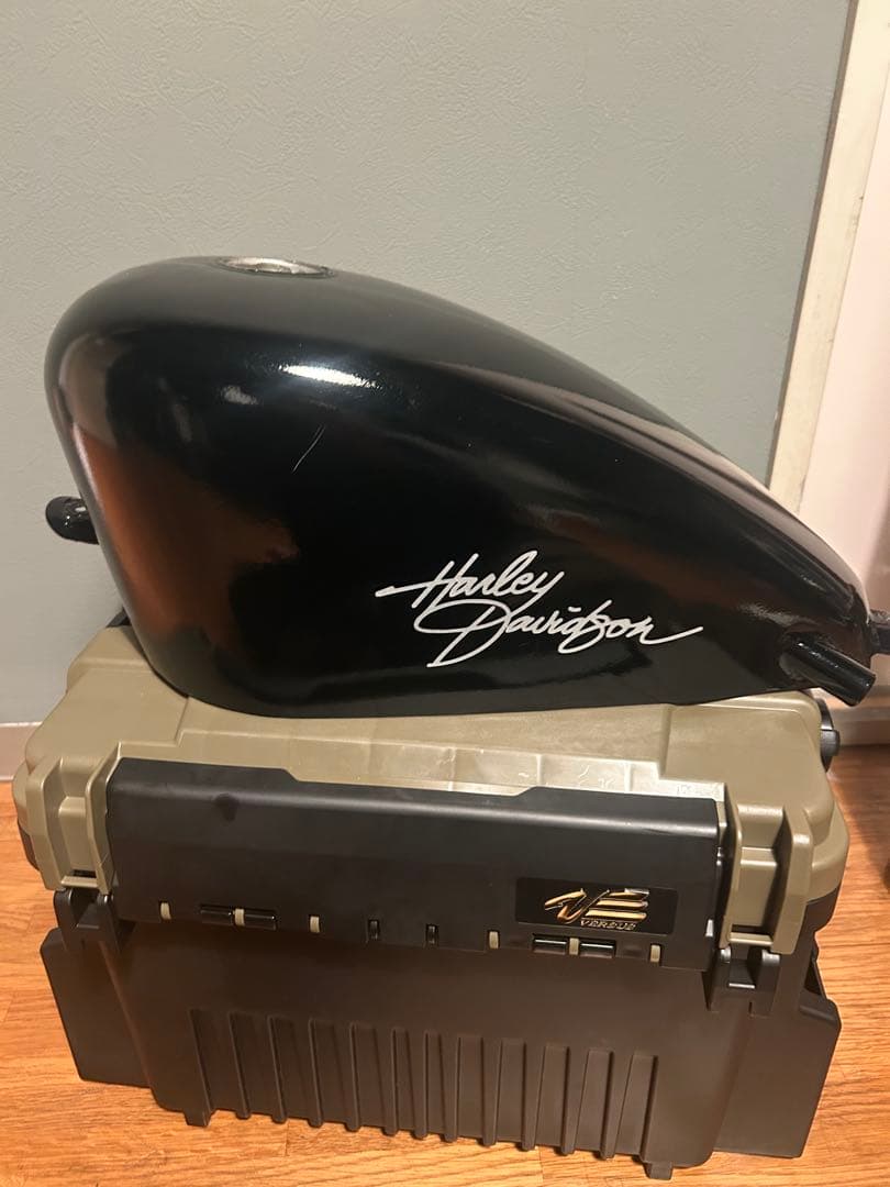 a*e様 スポーツスター　ナロータンク