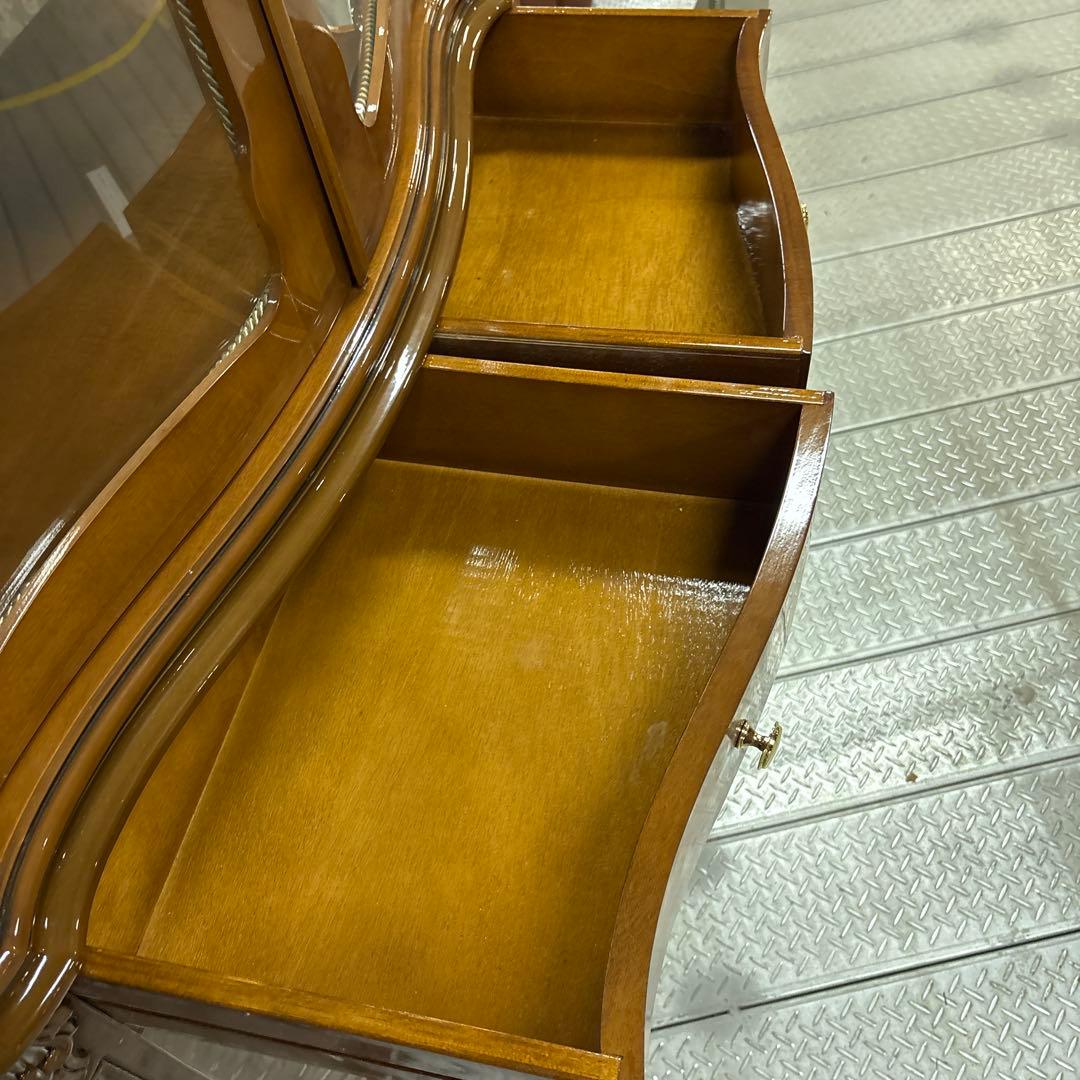 クラシック木製キャビネット