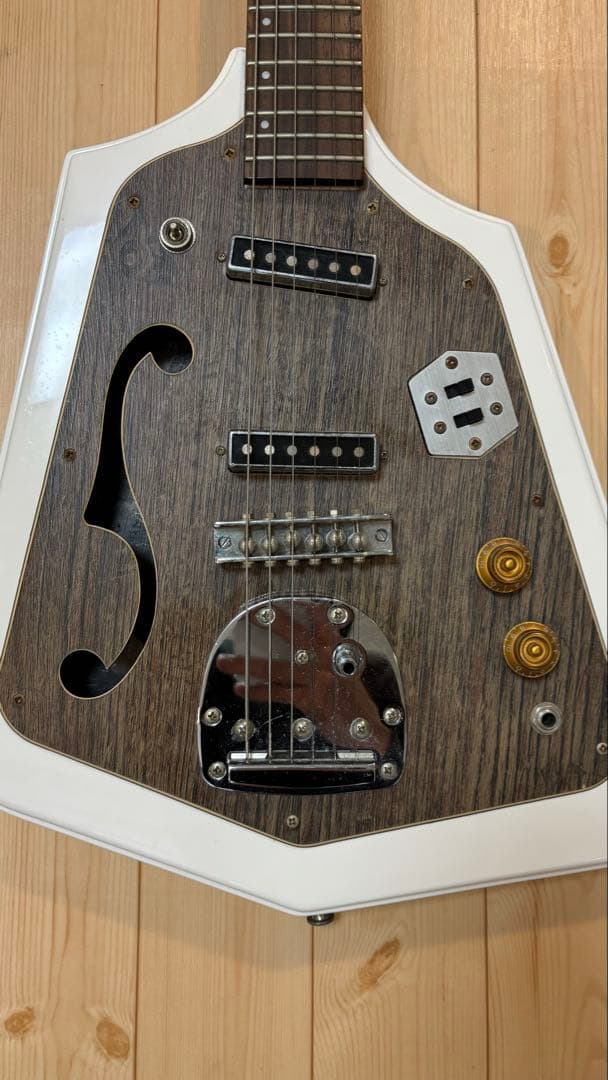 ギター Eastwood Guitars California rebel