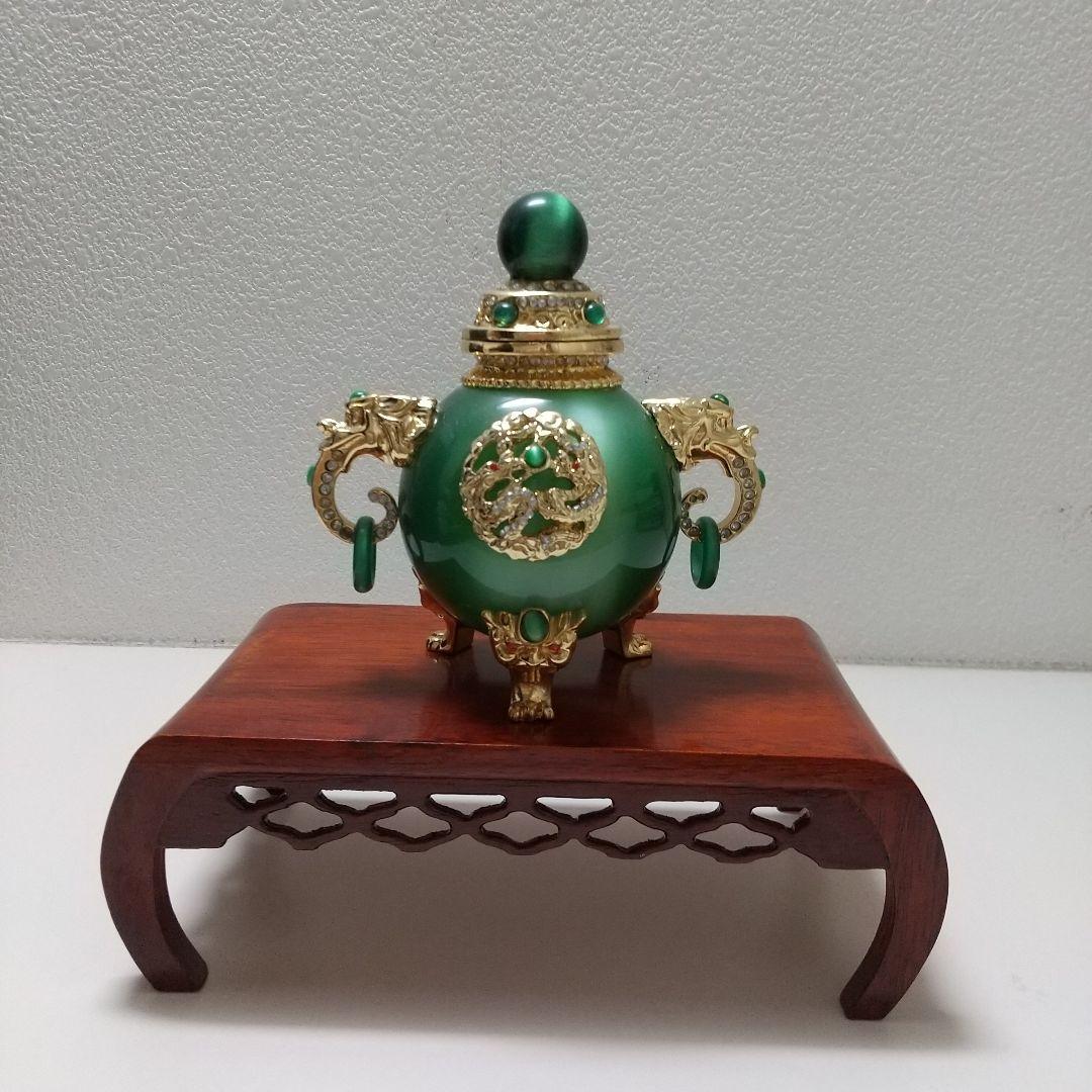 中国美術翡翠台座付き