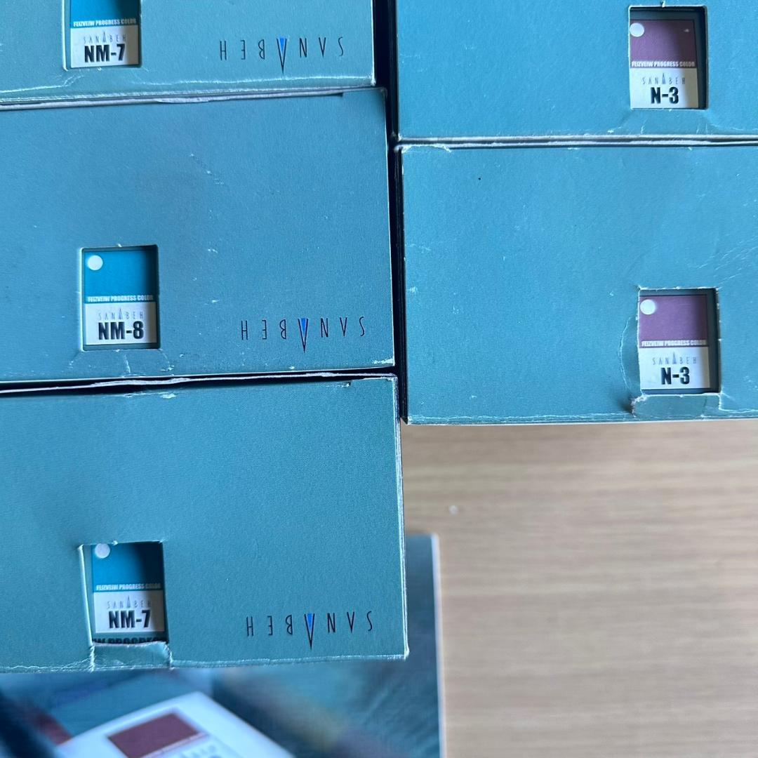 やじろべい イゴラ ロイヤル　カラー剤 126本　サナビ228本