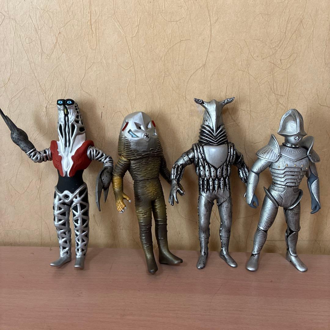 ボーグ星人　ペガッサ星人　ザラブ星人　ゴドラ星人　フィギュア　ウルトラ怪獣　4体