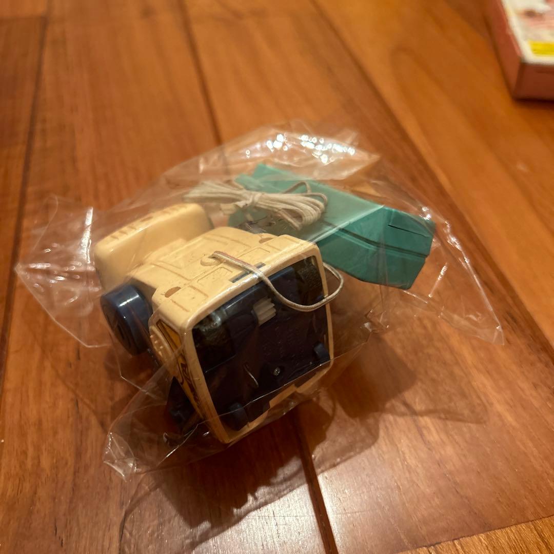 レトロ　ロボット　フィギュア？　ラジコン？